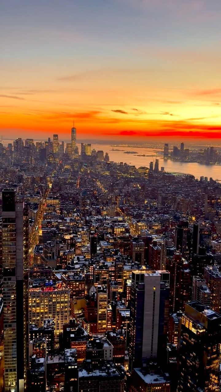 New York City reel — sunset over the Manhattan skyline